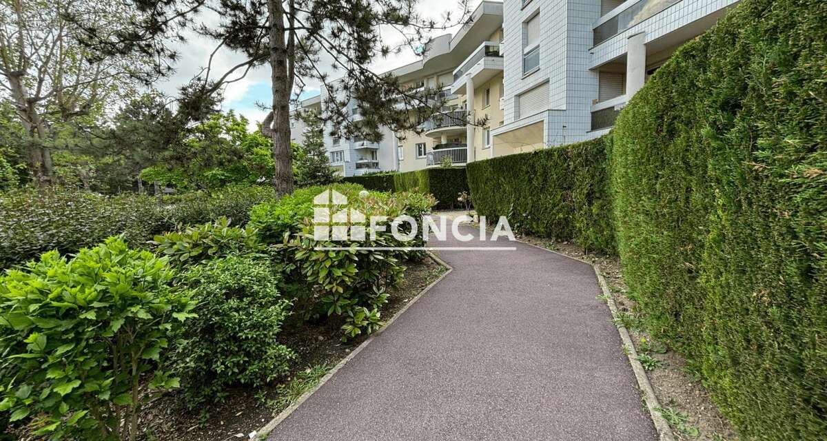 Appartement à ERMONT