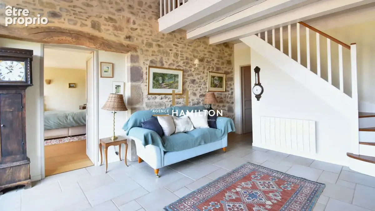 Fermette modernisée avec piscine et vue dégagée - photo 4