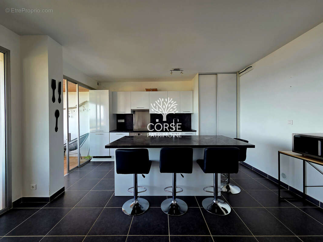 Appartement à SARI-SOLENZARA