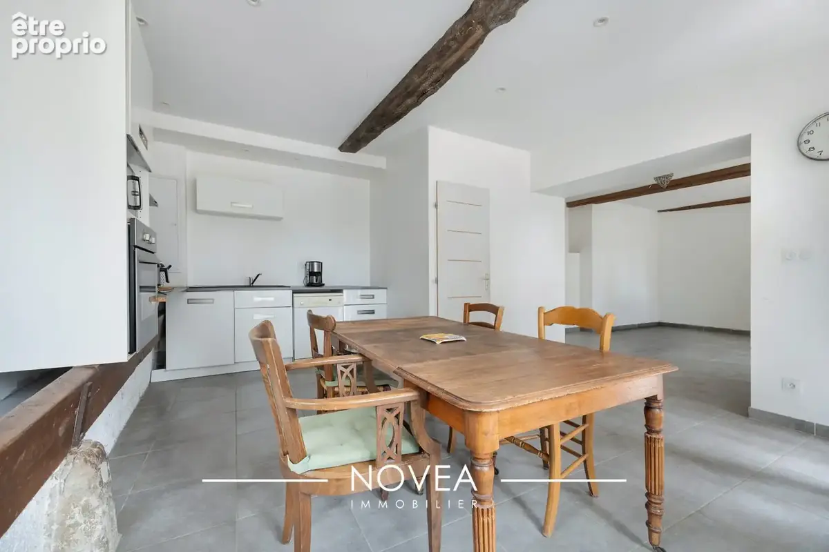 Maison 95 m² à Neuville-Sur-Saone  - photo 6