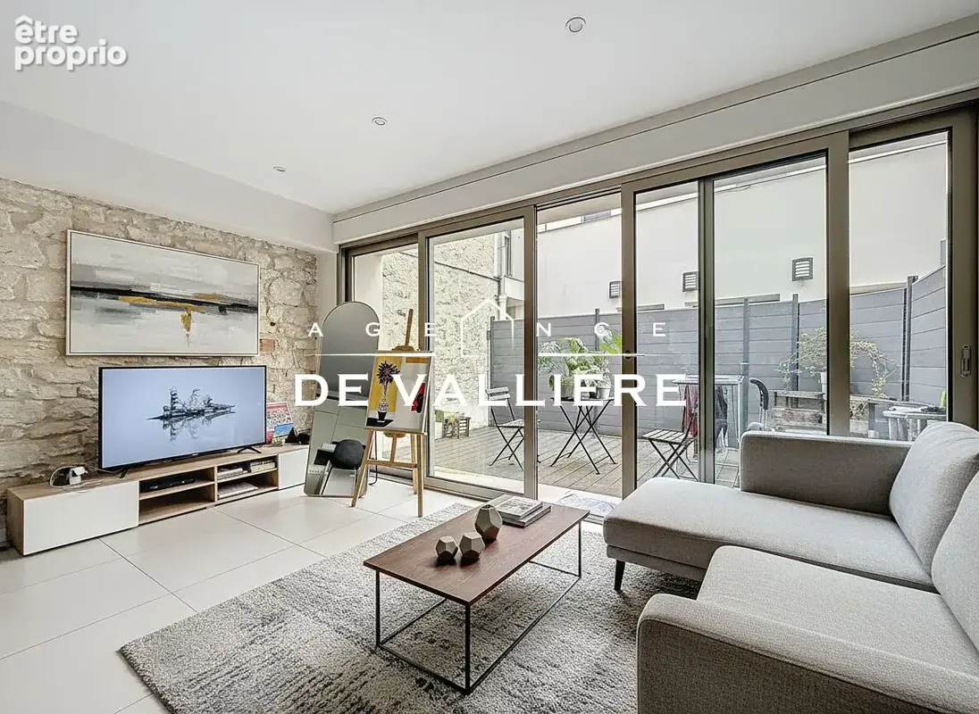 NANTERRE - Centre ville - Appartement style Maison avec terrasse - photo 2