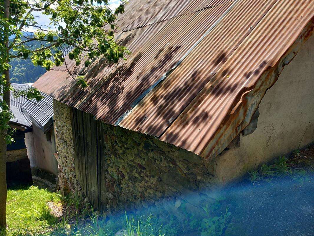 Grange-étable classé en zone urbaine (RNU) constructible - photo 12