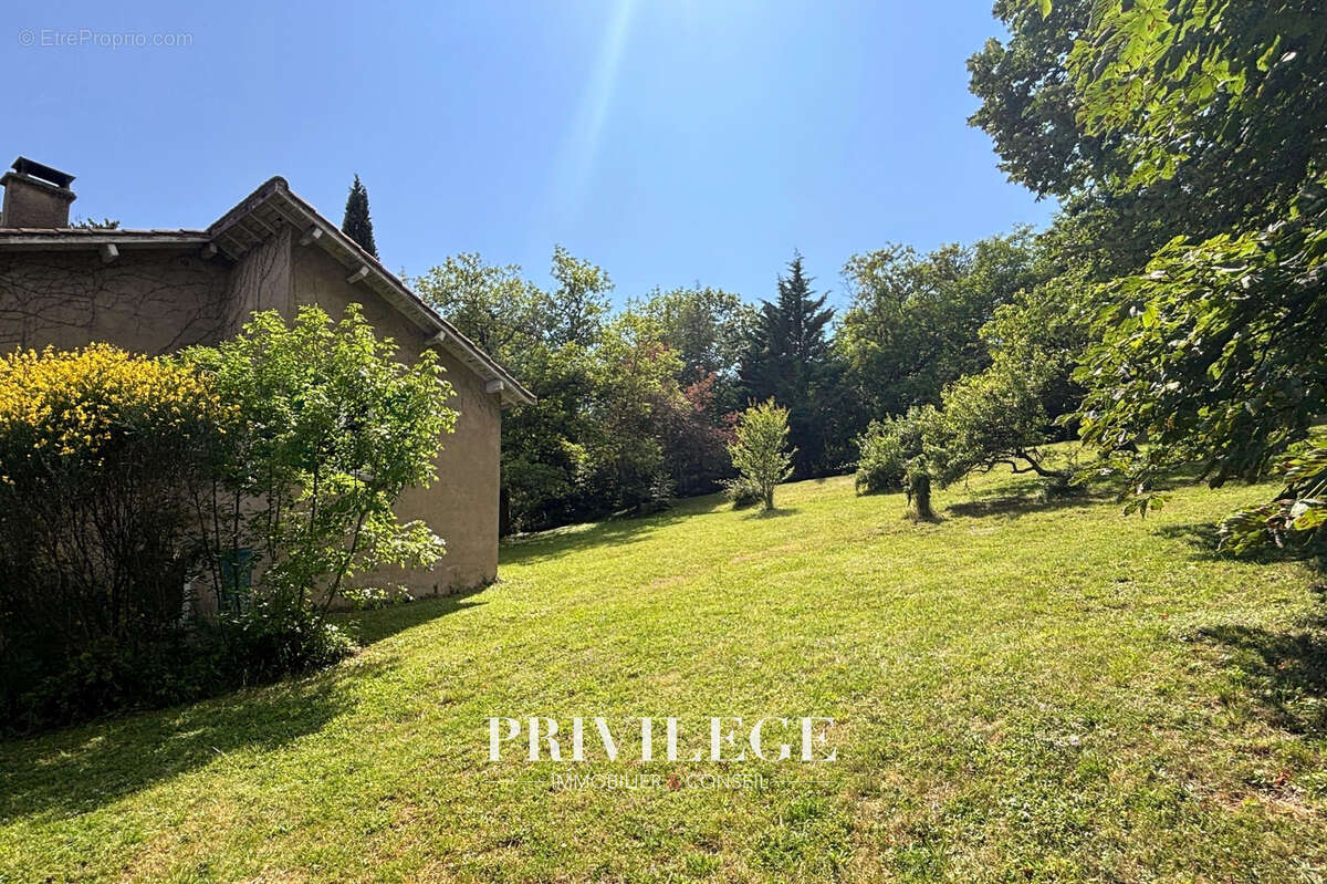 Maison à SAINT-CYR-AU-MONT-D'OR