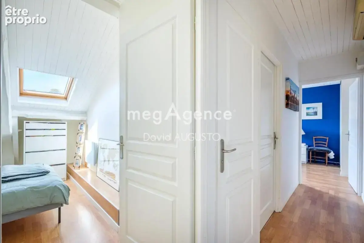 Beau duplex 2 ème et dernier etage, metro j.jaurès, 3 chambres, cave et grenier - photo 8