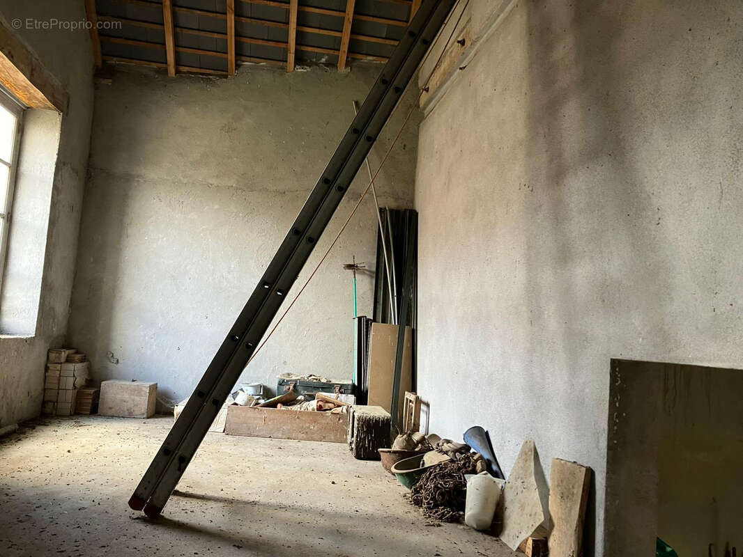 Maison à SAINT-MARCEL-EN-MARCILLAT