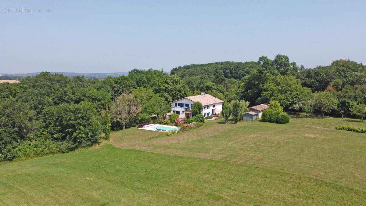 Propriété en pierres, 6 Chambres et piscine - photo 19