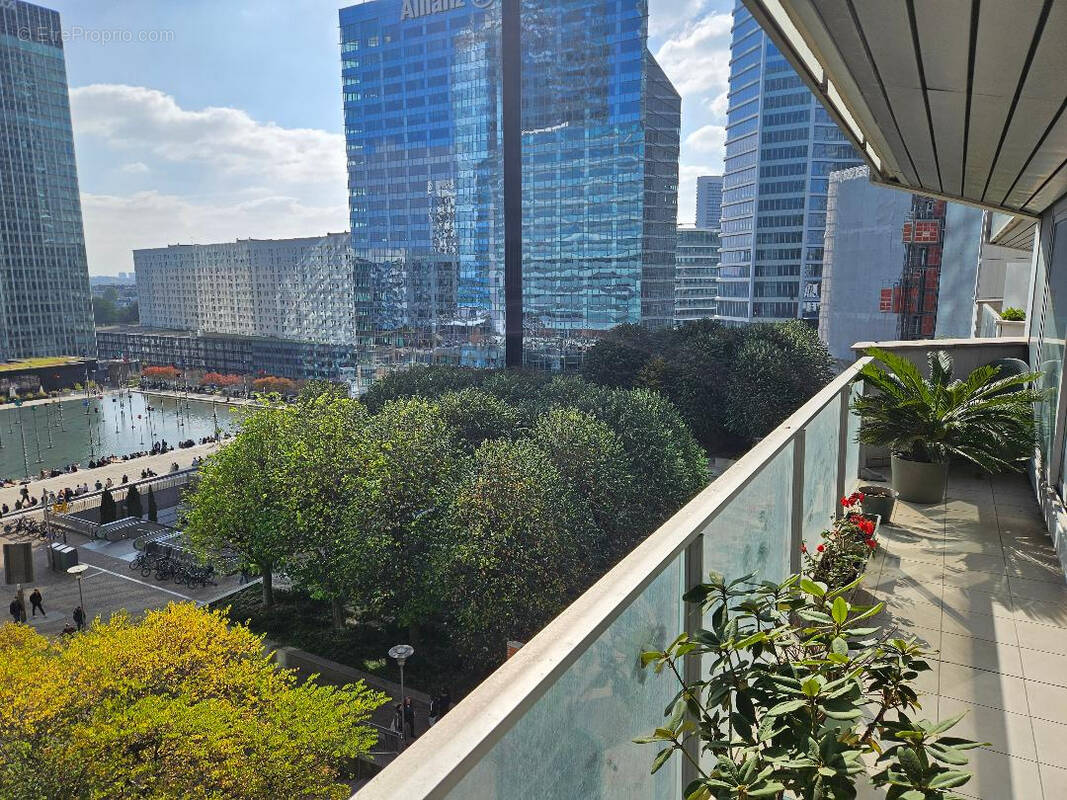 Appartement à COURBEVOIE