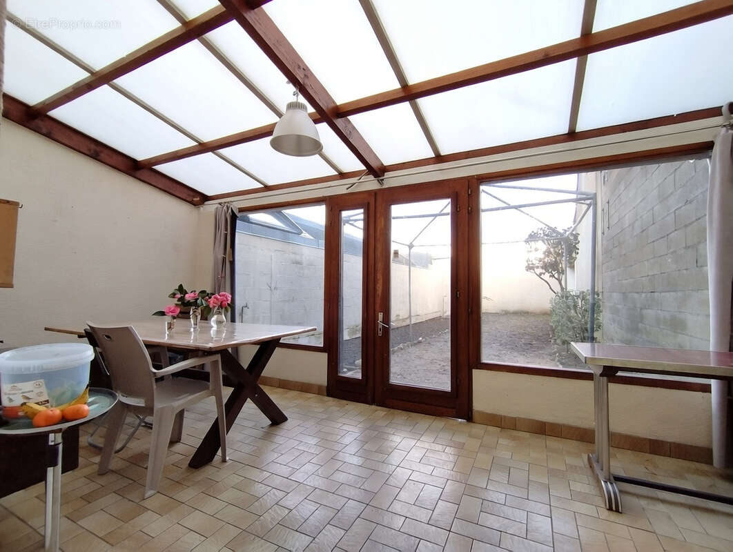 Maison à SAINT-PIERRE-DES-CORPS