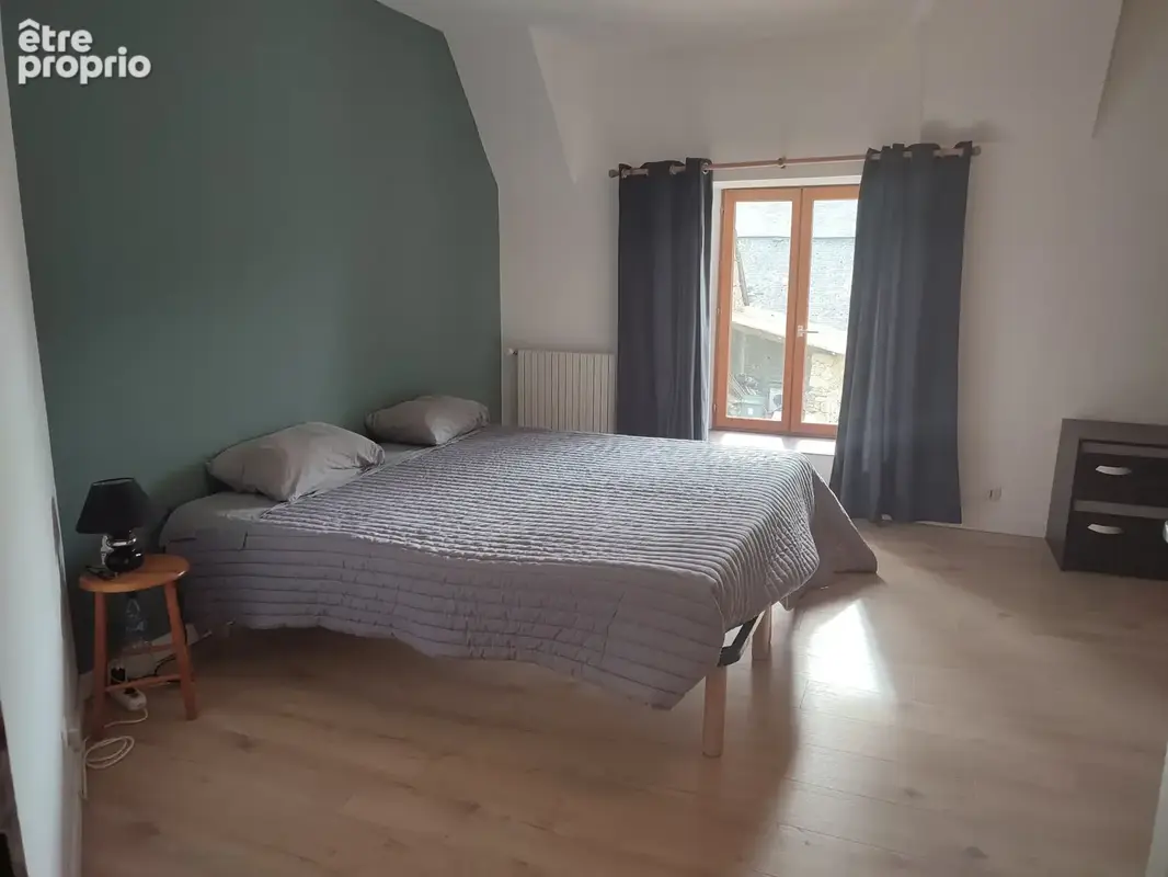 À vendre   maison de caractère avec nombreuses dépendances et terrain arboré à yvignac-la-tour - photo 8