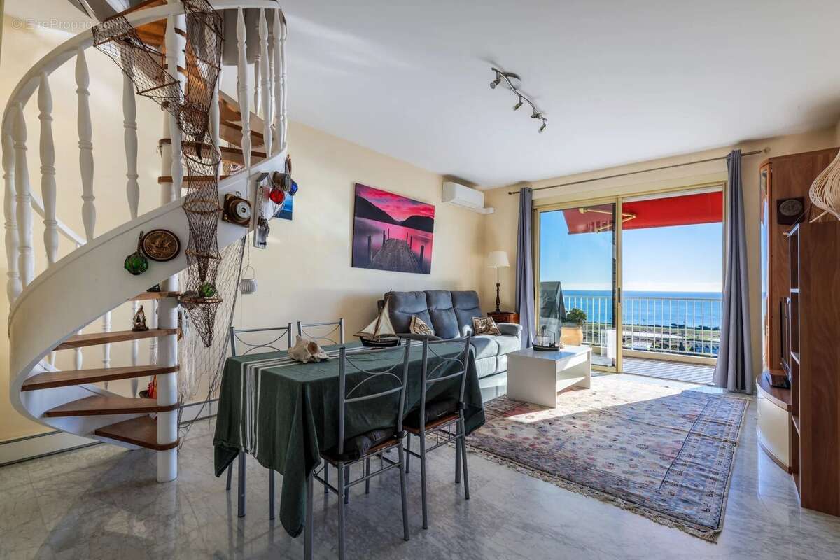 Appartement à CAGNES-SUR-MER