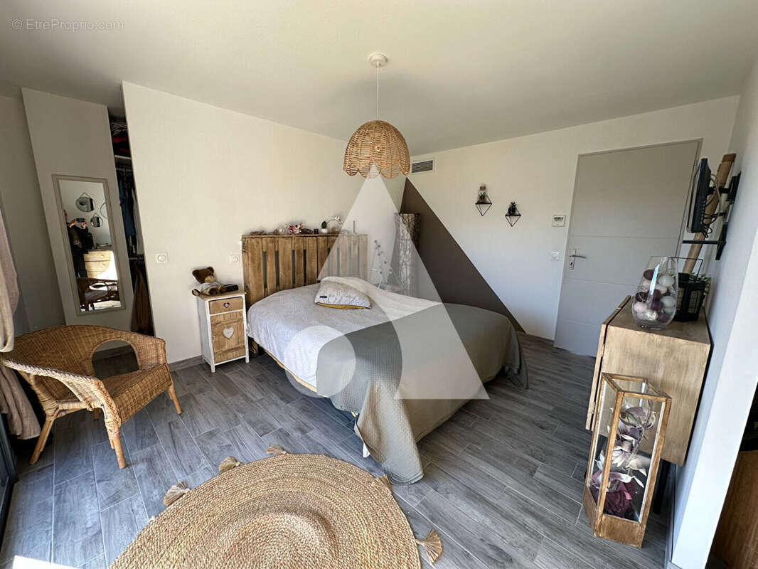 Maison à SAINT-MAXIMIN-LA-SAINTE-BAUME