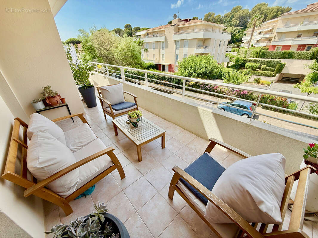 T3 contemporain 60 m2   Résidence récente et sécurisée - photo 6