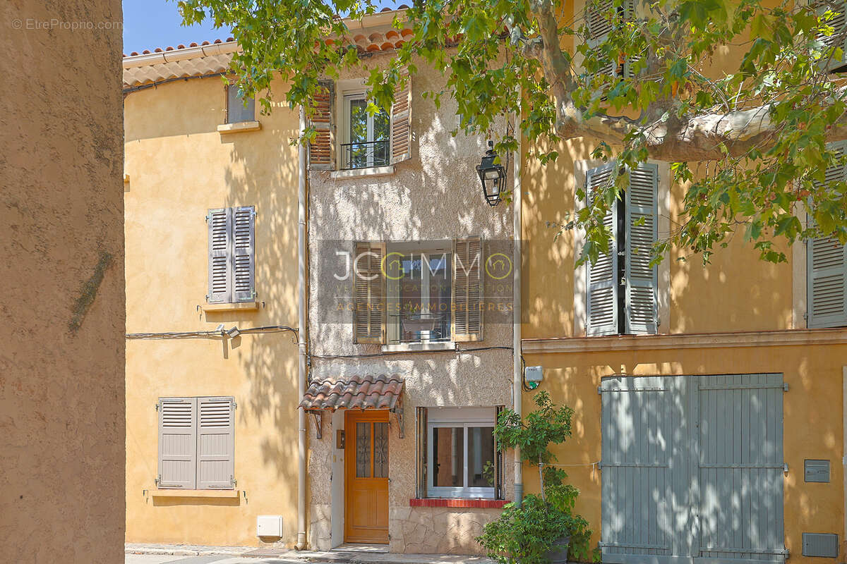 Maison de village T5 + Garage + Terrasses - photo 5