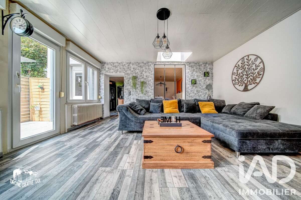 Maison 147 m² à Petite-Rosselle  - photo 6