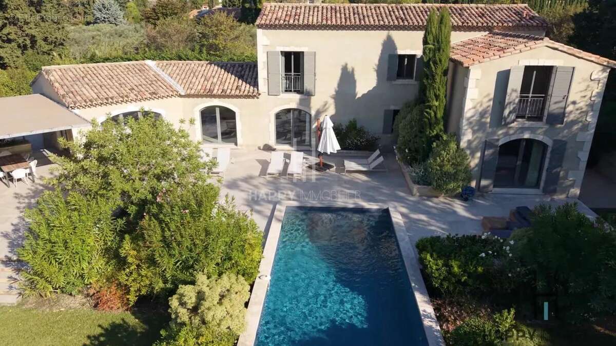 Maison à MAUSSANE-LES-ALPILLES