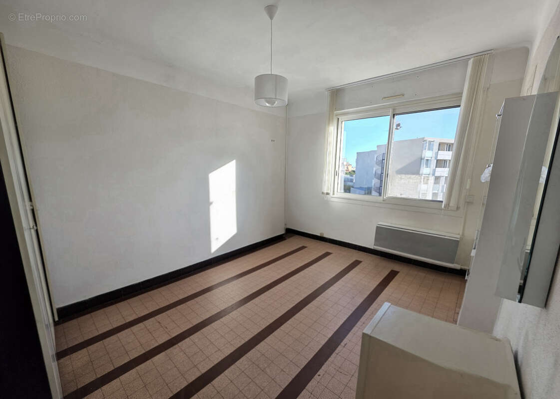 Appartement à PORT-DE-BOUC