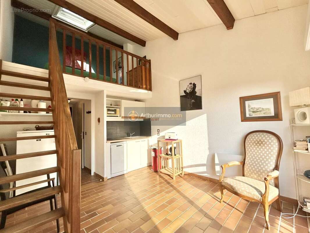 Appartement à LES ISSAMBRES