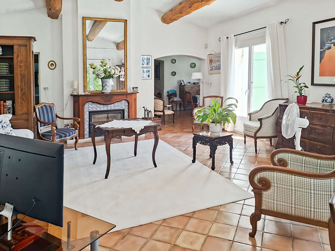 Maison 143m² à saint-mitre-les-remparts - photo 3