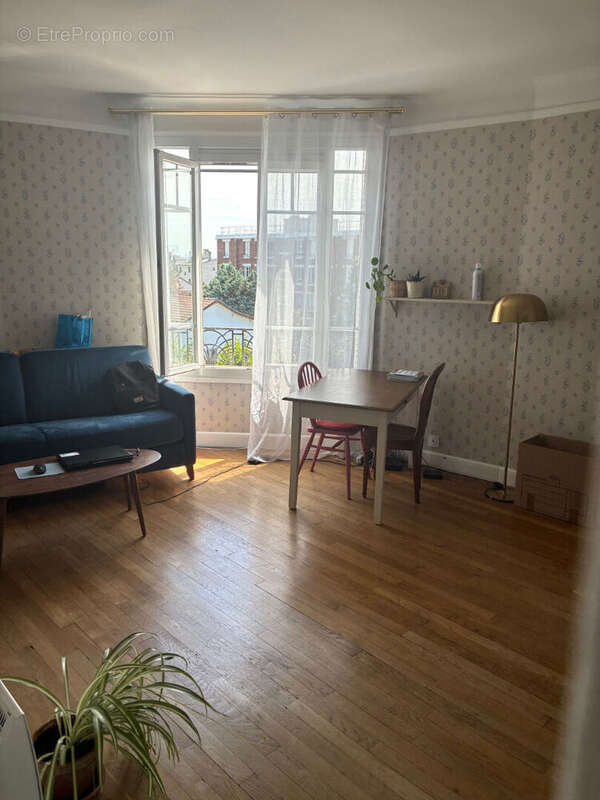 Appartement à ENGHIEN-LES-BAINS