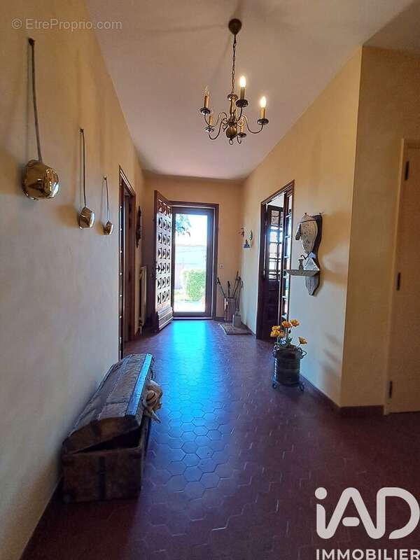 Maison 195 m² à Villedaigne  - photo 5