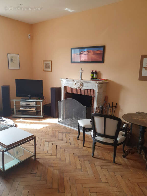 Maison à AULNOYE-AYMERIES