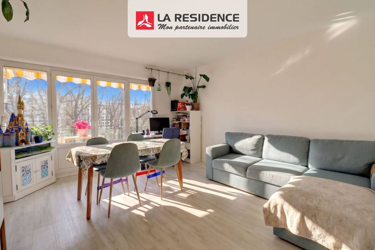 Appartement à VERNEUIL-SUR-SEINE