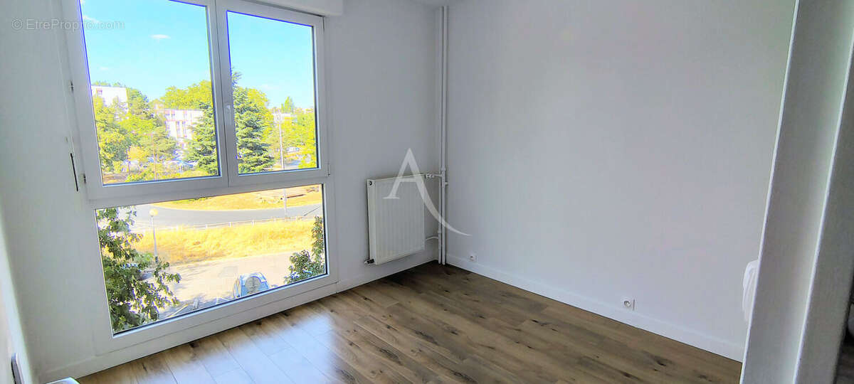 Bel appartement 4 pièces Résidence Le Jardin des Lys Les Ulis - photo 11