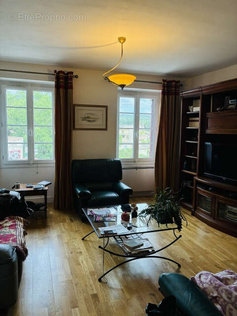 Appartement à BEAUFORT-SUR-GERVANNE