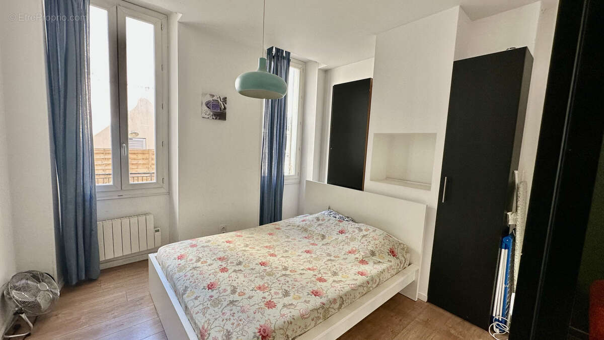 Appartement à MARSEILLE-2E