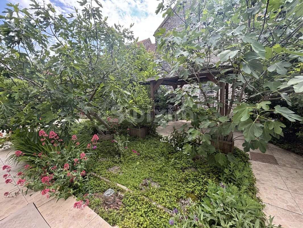 Maison à PRECY-LE-SEC