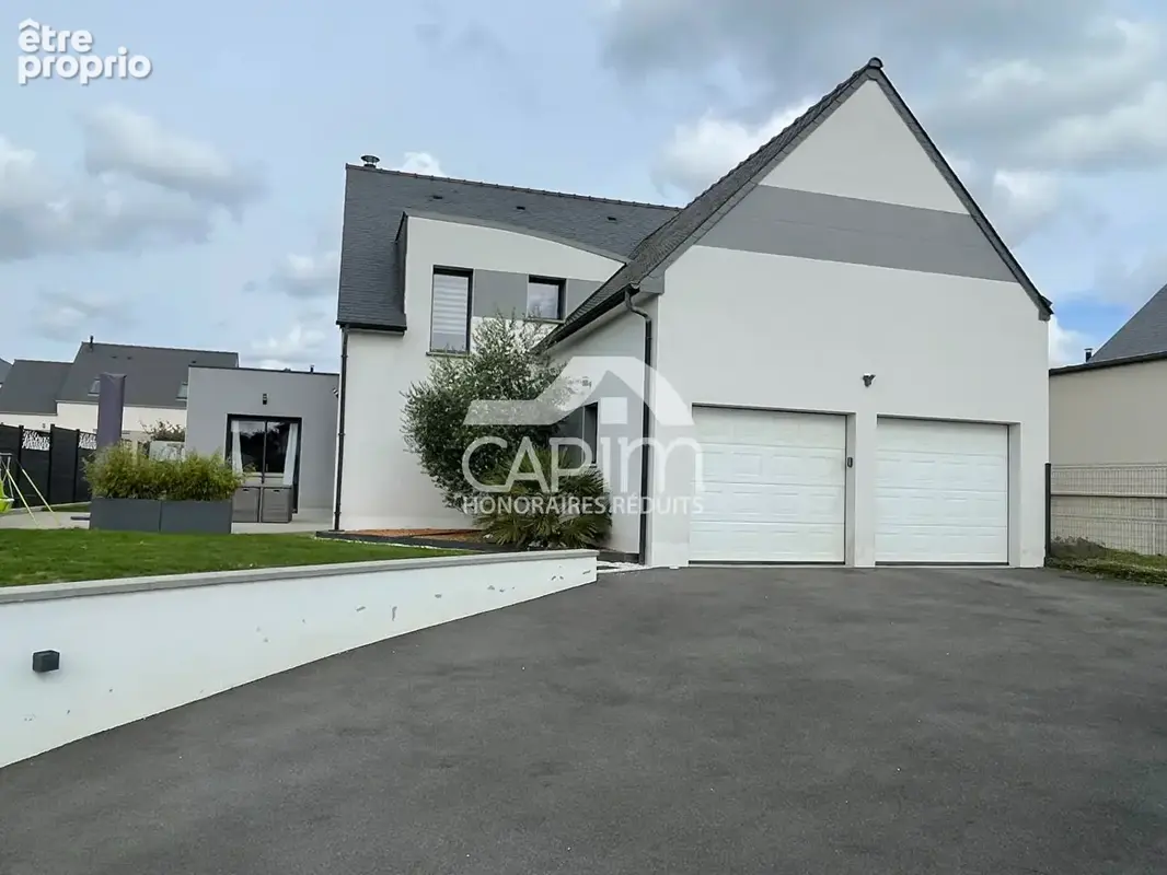 Maison Contemporaine Fougères 2015 Quartier Hopital- 5 chambres- 150m²-Terrain 505m² - photo 17