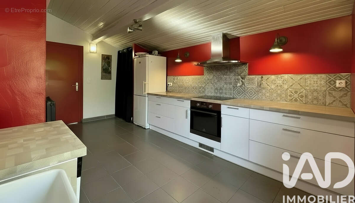 Photo 3 - Maison à SAINT-PIERRE-D'IRUBE