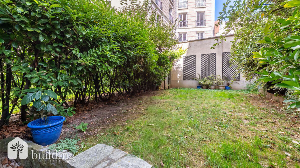 Appartement à NEUILLY-SUR-SEINE