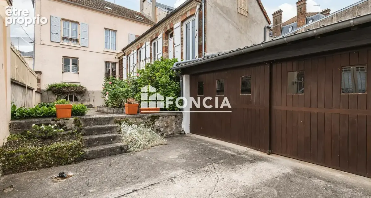 Proche centre-ville de Château-Thierry – Maison bourgeoise de caractère de 167 m² avec cour, dépendance, garage et grenier aména - photo 20