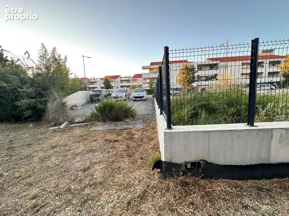 Photo Terrain à Marignane au prix de 130 000€
