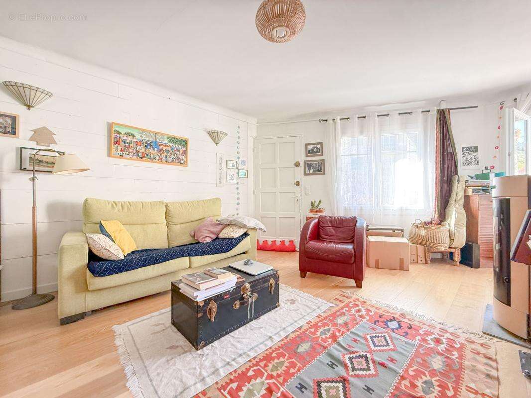 Maison à L'ESCARENE