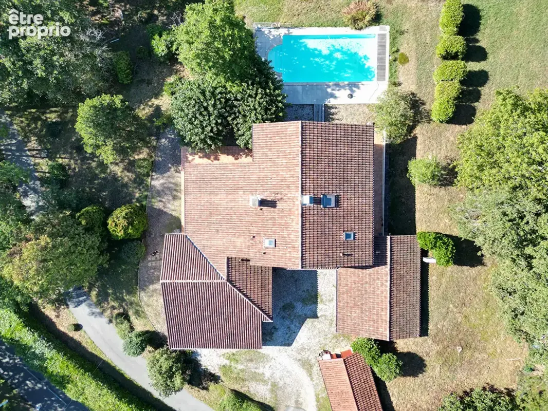 IRATZIAN Une maison généreuse, pensée pour recevoir à Cambo les bains - photo 10
