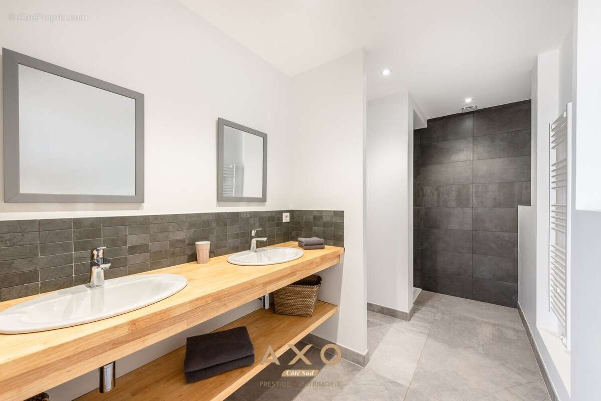 Maison à MOUSTIERS-SAINTE-MARIE