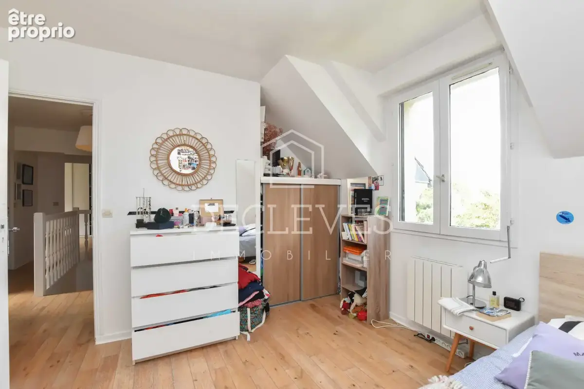 Maison familiale avec studio indépendant et sous-sol total - Lisière de forêt - ORGEVAL - photo 12