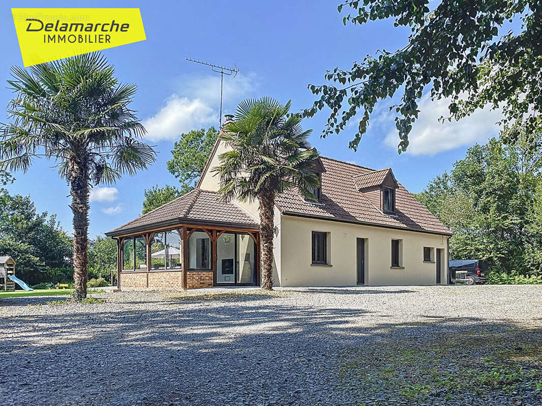 Maison à SAINT-JEAN-DES-CHAMPS