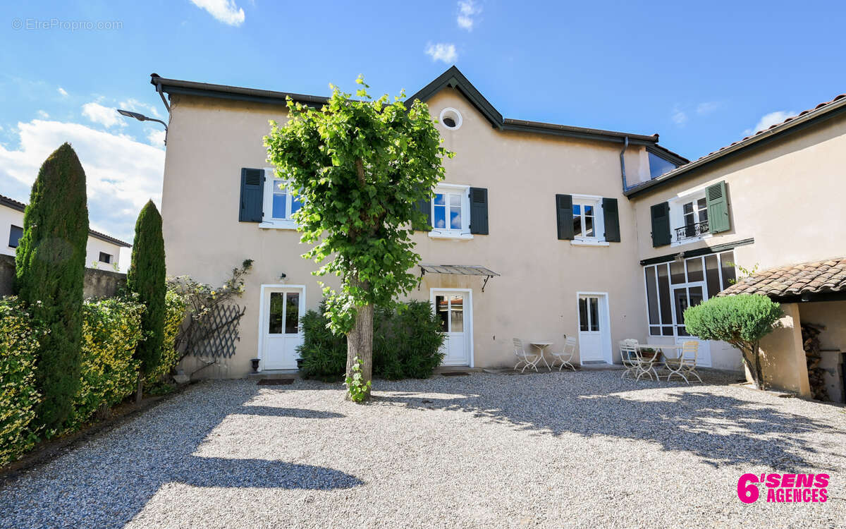 Maison à CHAPONOST