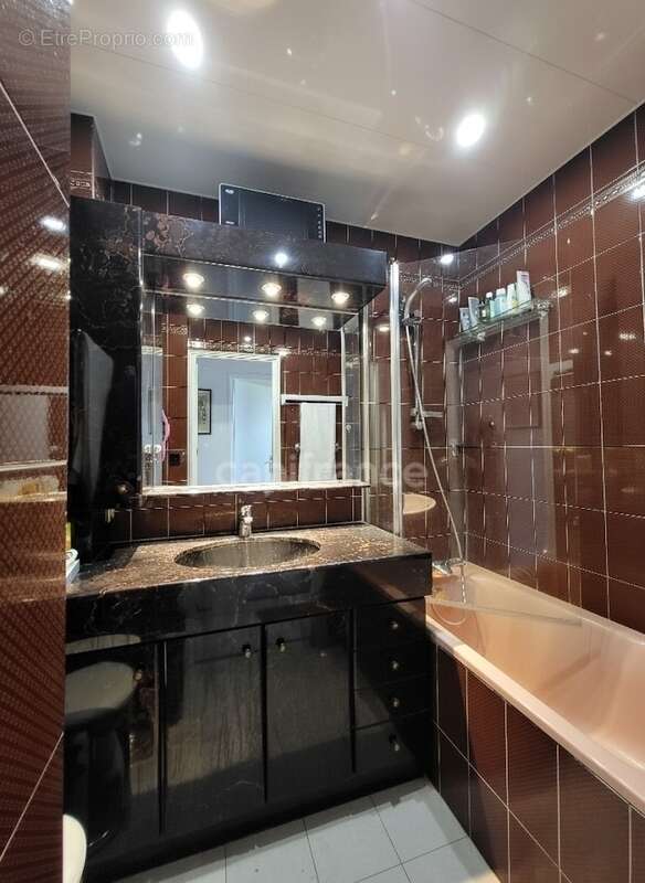 Appartement à CHILLY-MAZARIN