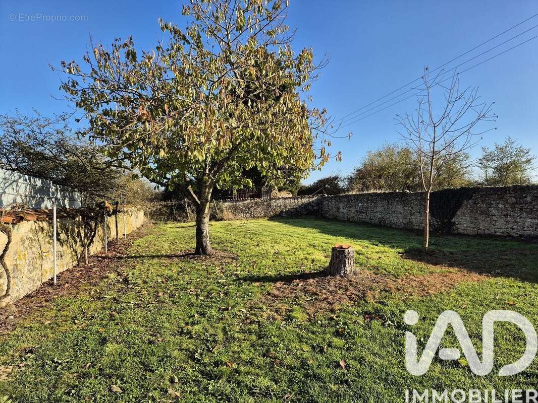 Photo 2 - Maison à DOUX