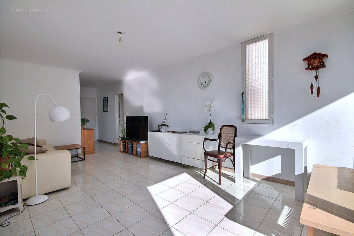 Appartement à MARSEILLE-8E