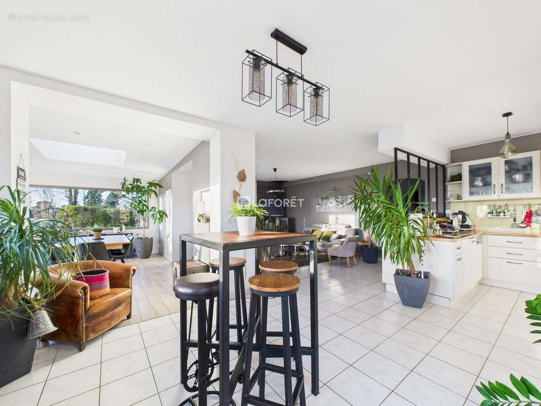 Maison à SAINT-EVARZEC