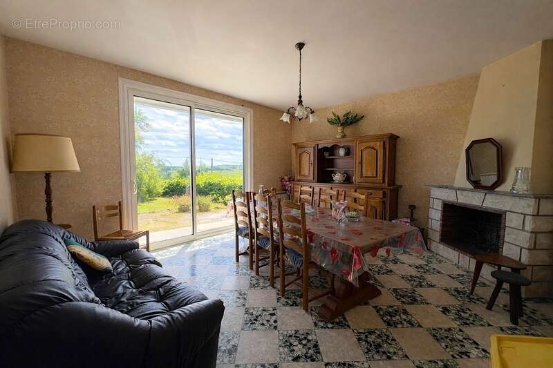 Maison 5 pièces 110m2 avec dépendance sur un hectare de terrain - photo 5