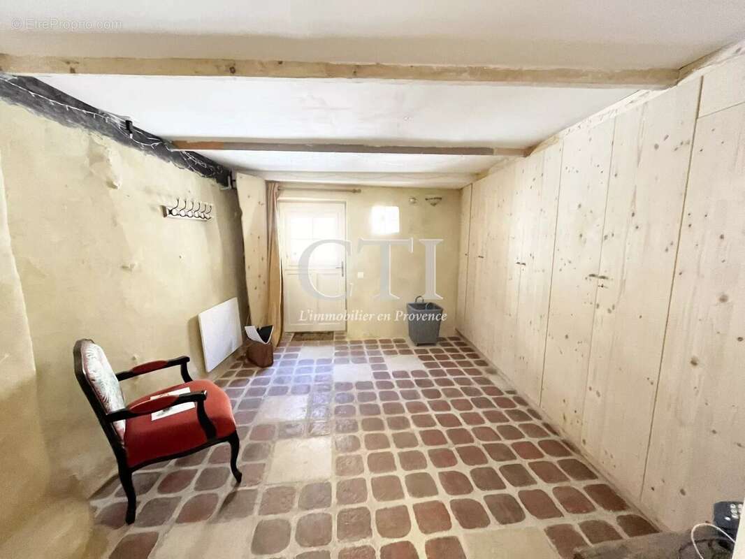 Appartement à MALAUCENE
