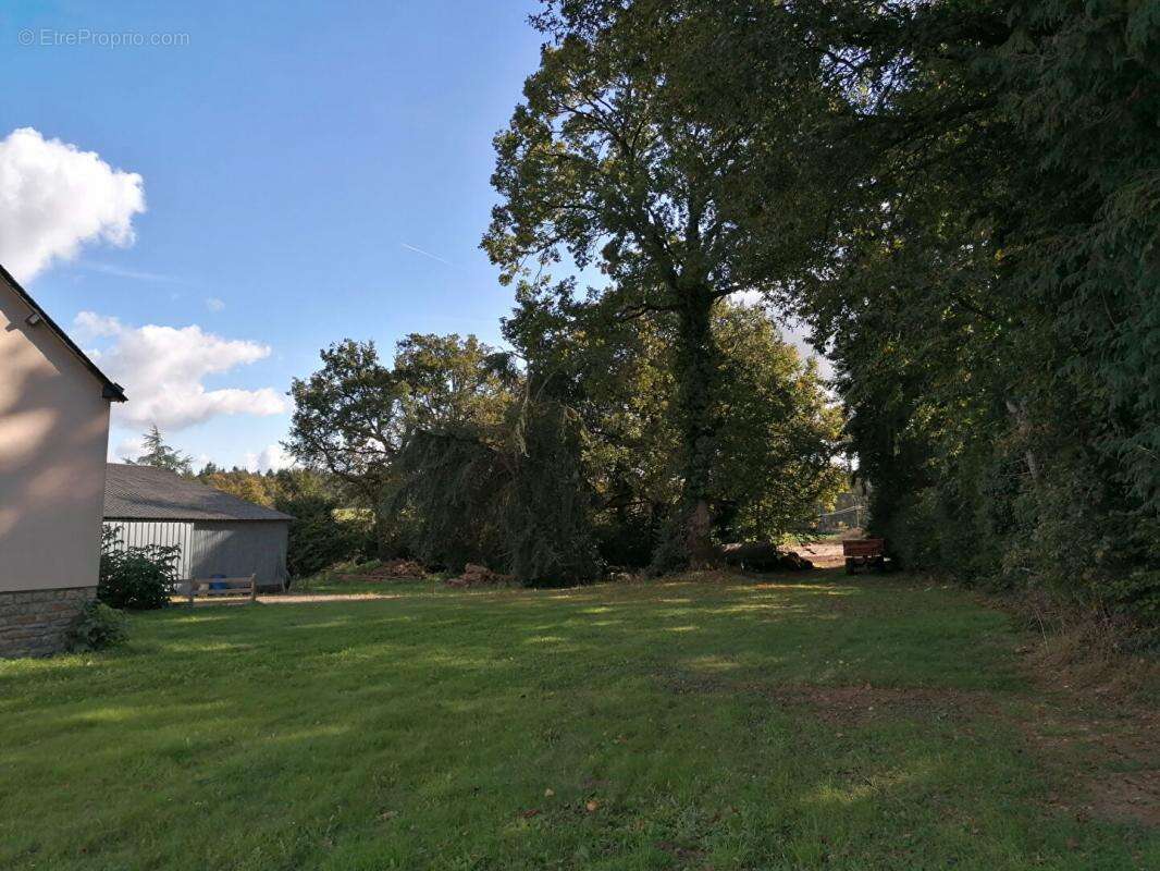 Maison à SAINT-SERVANT