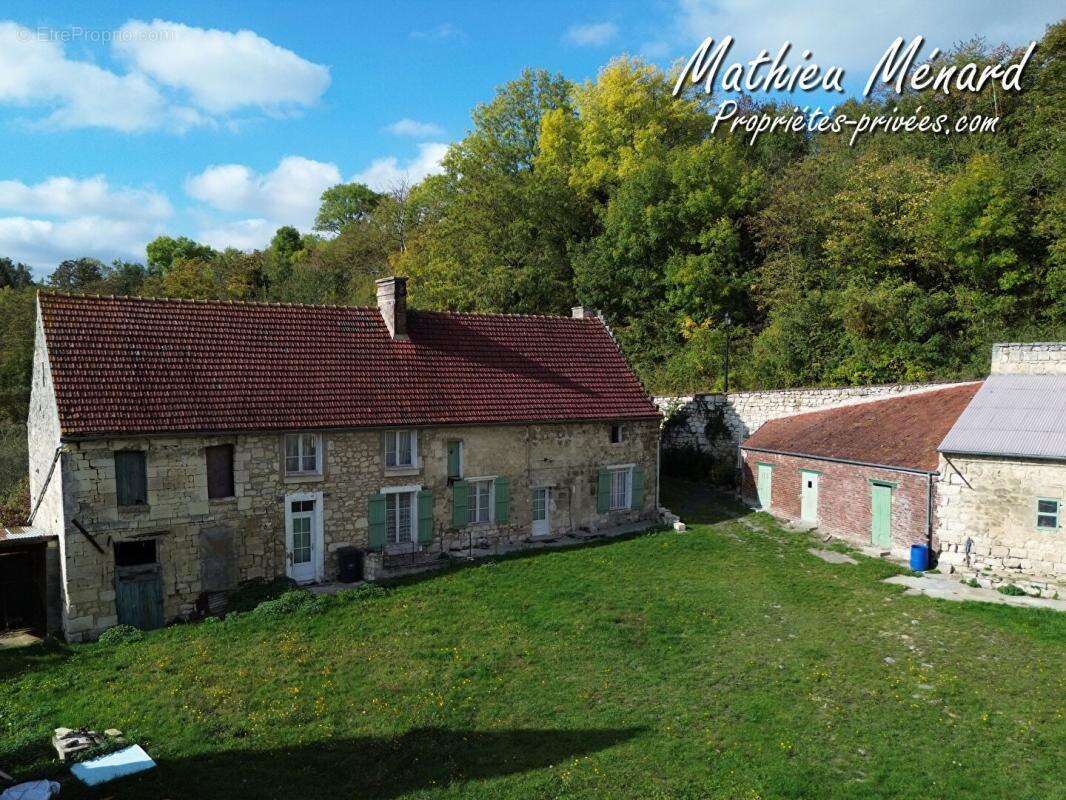 Maison à PIERREFONDS