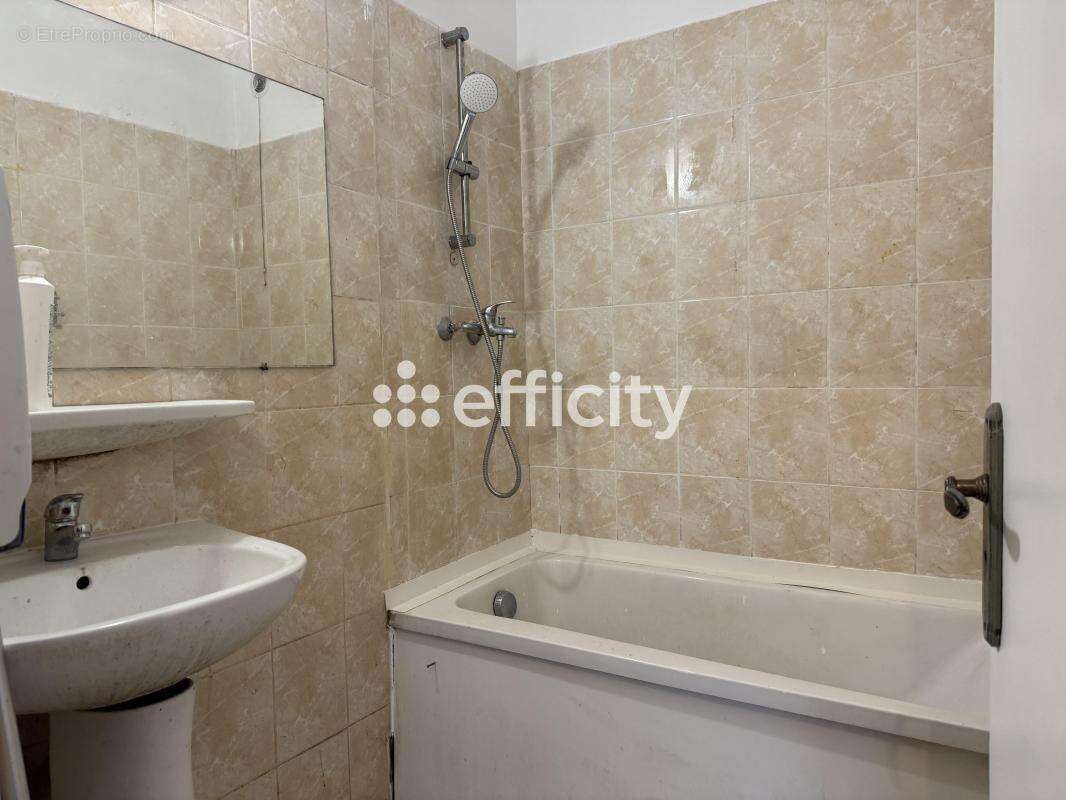 Appartement à GRIGNY